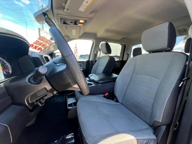 2022 Ram 1500 Classic SLT Crew Cab 4x4 5'7" Box