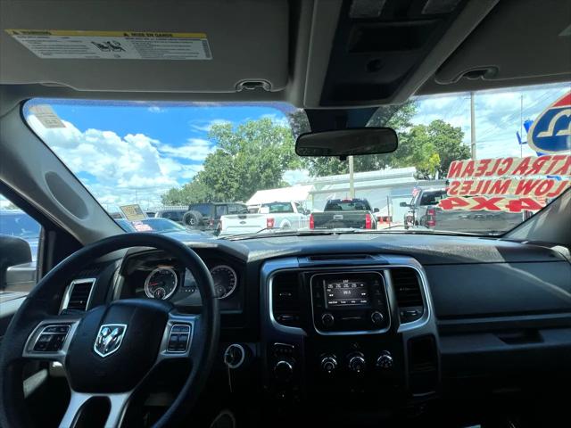 2022 Ram 1500 Classic SLT Crew Cab 4x4 5'7" Box