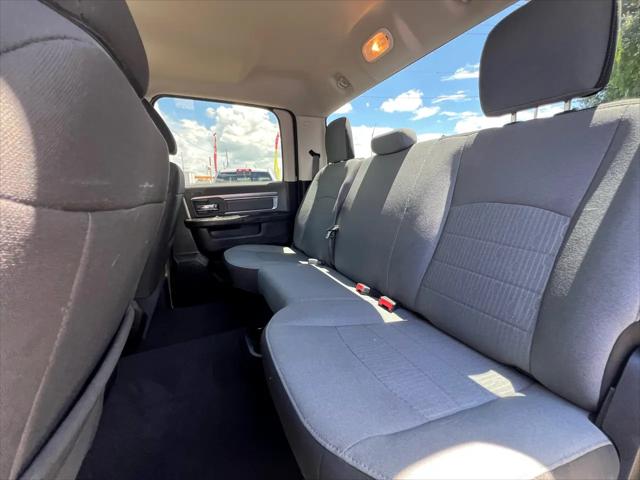 2022 Ram 1500 Classic SLT Crew Cab 4x4 5'7" Box