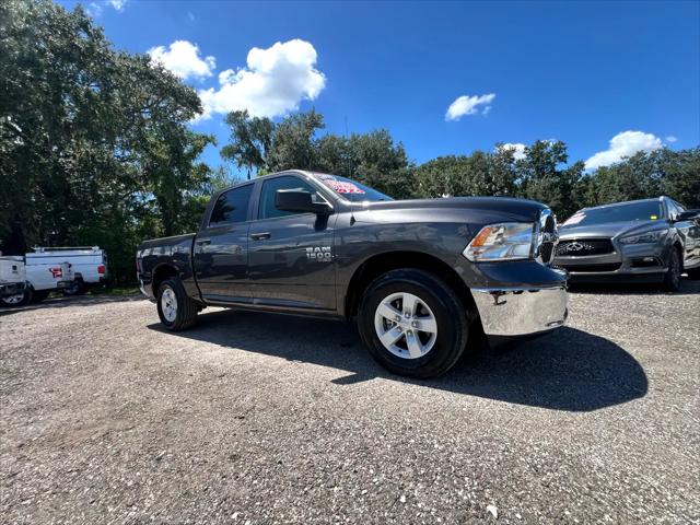 2022 Ram 1500 Classic SLT Crew Cab 4x4 5'7" Box