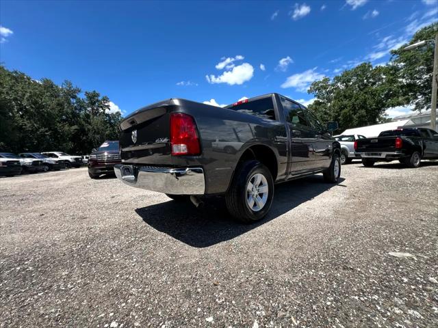 2022 Ram 1500 Classic SLT Crew Cab 4x4 5'7" Box