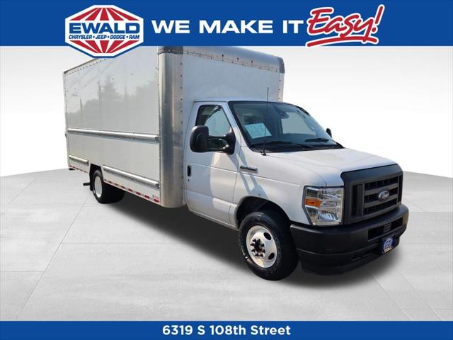 2021 Ford E-350 Cutaway Base Cutaway