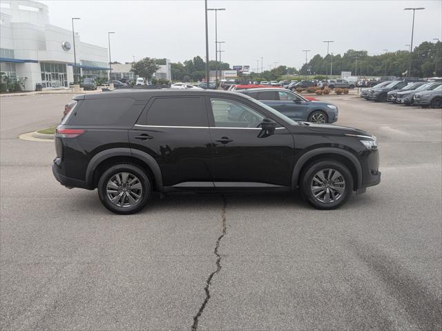 2022 Nissan Pathfinder S 4WD