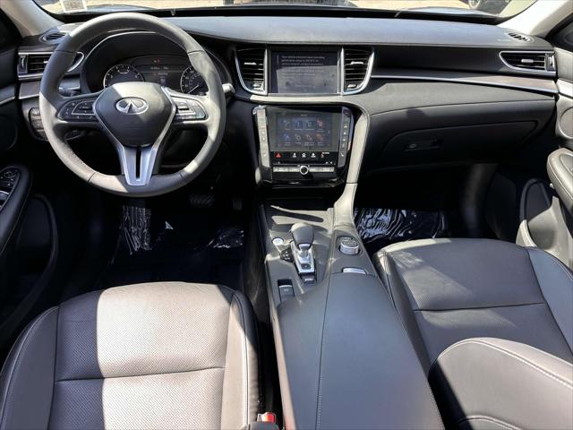 2022 INFINITI QX50 LUXE AWD [16]