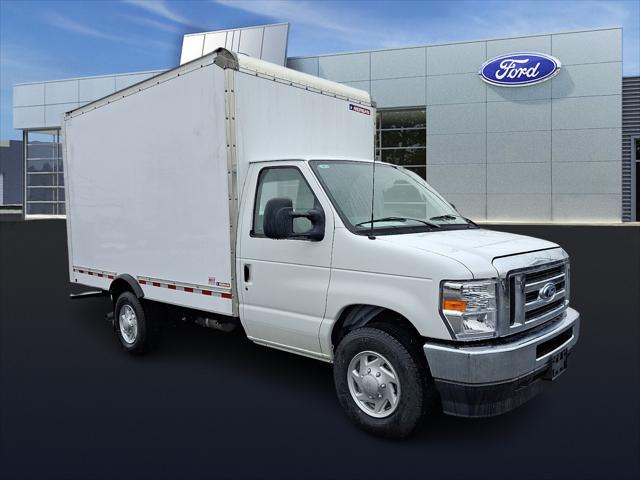 2025 Ford E-350 Cutaway Base Cutaway