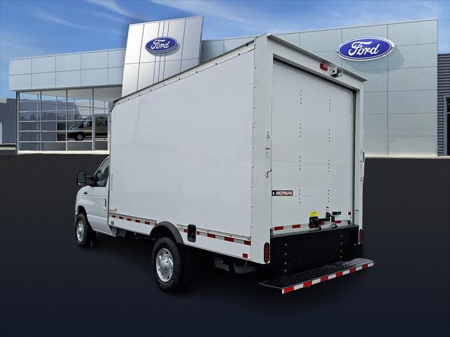 2025 Ford E-350 Cutaway Base Cutaway
