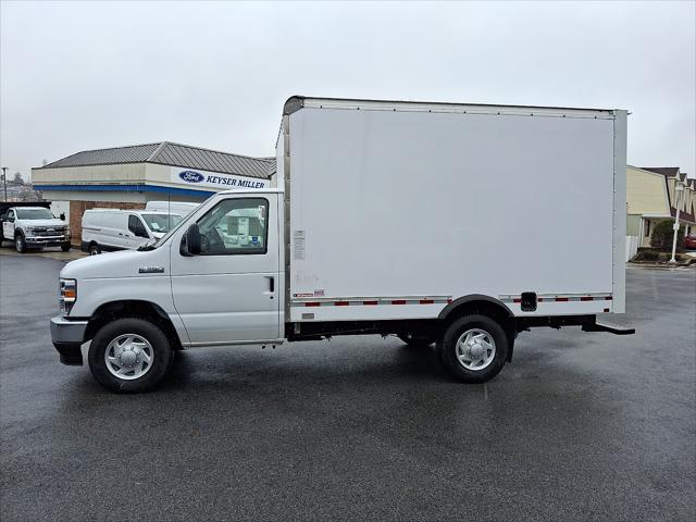 2025 Ford E-350 Cutaway Base Cutaway