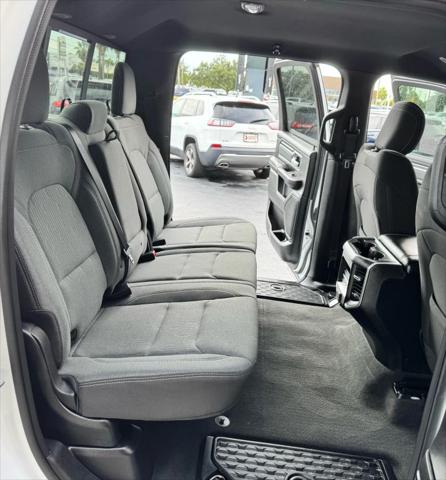 2022 Ram 1500 Big Horn Crew Cab 4x2 5'7" Box