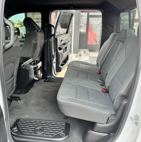 2022 Ram 1500 Big Horn Crew Cab 4x2 5'7" Box