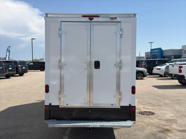 2025 Chevrolet Express Cutaway Work Van