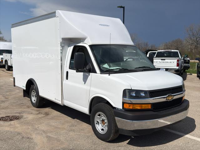 2025 Chevrolet Express Cutaway Work Van