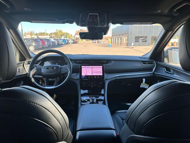 2025 Jeep Grand Cherokee GRAND CHEROKEE LIMITED 4X4 2025 Jeep Grand Cherokee GRAND CHEROKEE LIMITED 4X4