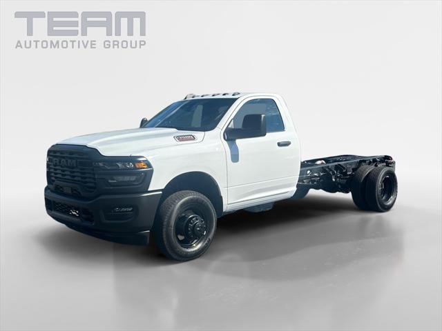 2026 RAM Ram 3500 Chassis Cab RAM 3500 TRADESMAN CHASSIS REGULAR CAB 4X4 84 CA 2026 RAM Ram 3500 Chassis Cab RAM 3500 TRADESMAN CHASSIS REGULAR CAB 4X4 84 CA