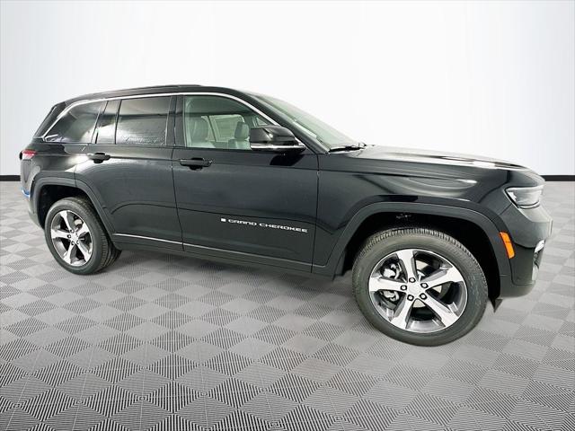 2025 Jeep Grand Cherokee GRAND CHEROKEE LIMITED 4X4 2025 Jeep Grand Cherokee GRAND CHEROKEE LIMITED 4X4