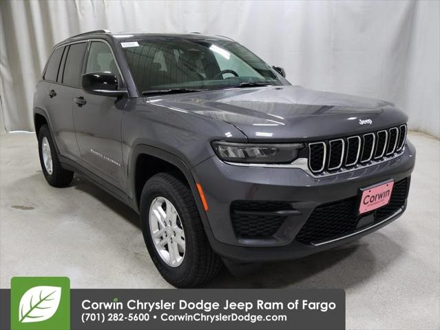 2025 Jeep Grand Cherokee GRAND CHEROKEE LAREDO 4X4