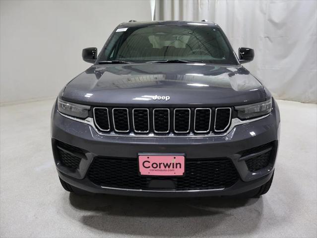 2025 Jeep Grand Cherokee GRAND CHEROKEE LAREDO 4X4