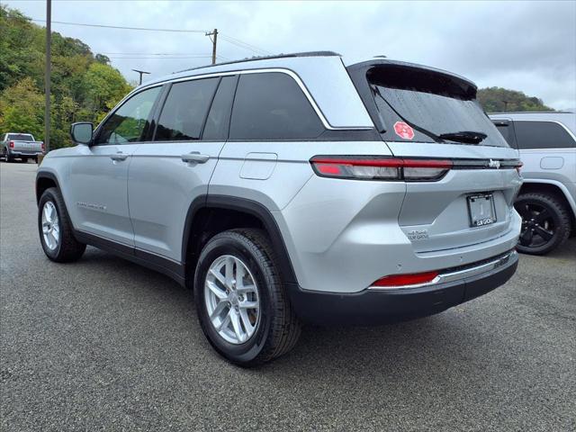 2025 Jeep Grand Cherokee GRAND CHEROKEE LAREDO X 4X4 2025 Jeep Grand Cherokee GRAND CHEROKEE LAREDO X 4X4