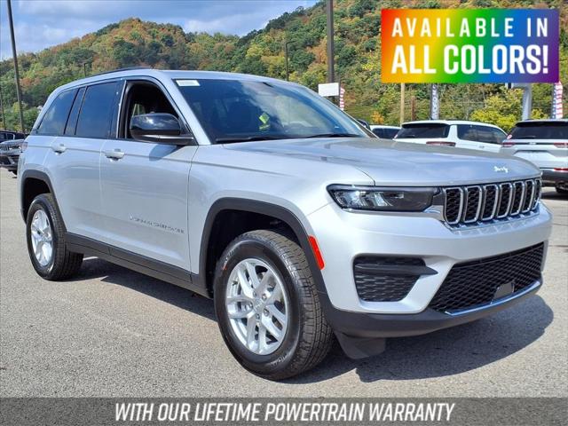 2025 Jeep Grand Cherokee GRAND CHEROKEE LAREDO X 4X4