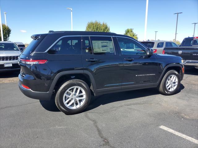 2025 Jeep Grand Cherokee GRAND CHEROKEE LAREDO X 4X4 2025 Jeep Grand Cherokee GRAND CHEROKEE LAREDO X 4X4