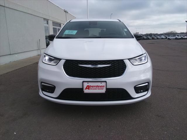 2026 Chrysler Pacifica PACIFICA SELECT AWD