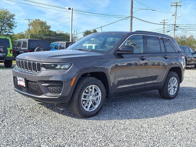 2025 Jeep Grand Cherokee GRAND CHEROKEE LAREDO X 4X4