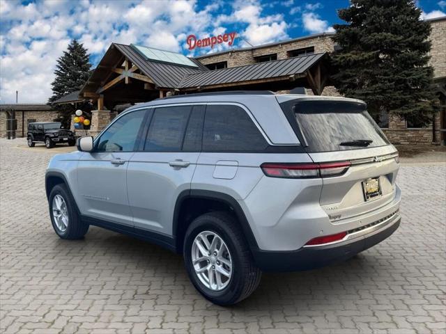 2025 Jeep Grand Cherokee GRAND CHEROKEE LAREDO X 4X4 2025 Jeep Grand Cherokee GRAND CHEROKEE LAREDO X 4X4