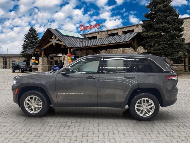 2025 Jeep Grand Cherokee GRAND CHEROKEE LAREDO X 4X4 2025 Jeep Grand Cherokee GRAND CHEROKEE LAREDO X 4X4