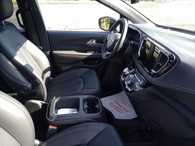 2026 Chrysler Pacifica PACIFICA SELECT 2026 Chrysler Pacifica PACIFICA SELECT