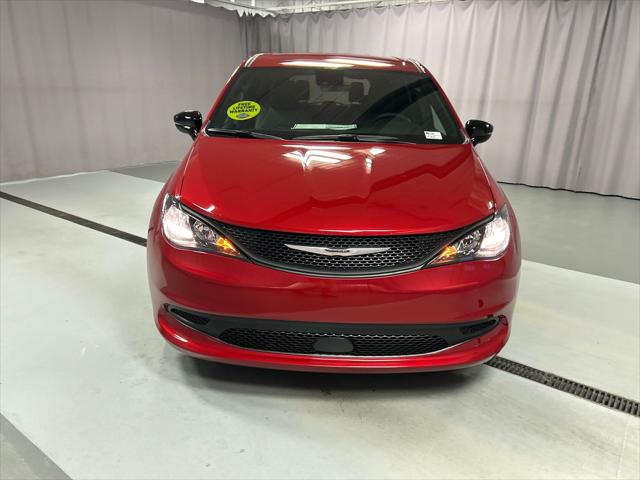 2026 Chrysler Voyager VOYAGER LX