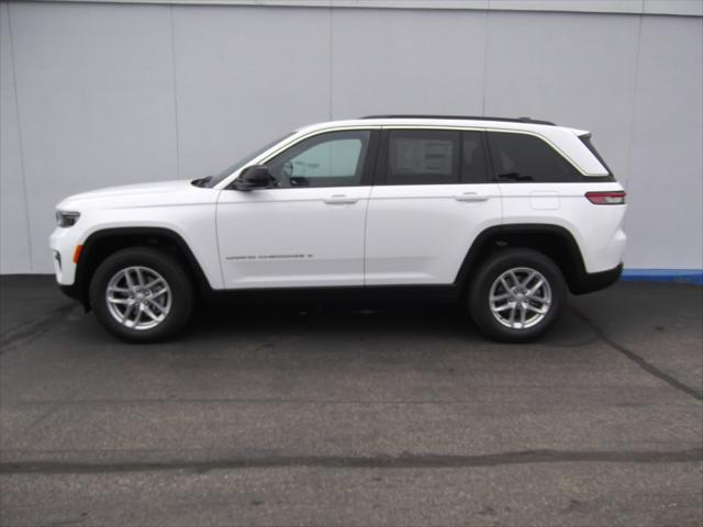 2025 Jeep Grand Cherokee GRAND CHEROKEE LAREDO X 4X4 2025 Jeep Grand Cherokee GRAND CHEROKEE LAREDO X 4X4