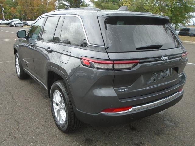 2025 Jeep Grand Cherokee GRAND CHEROKEE LAREDO X 4X4