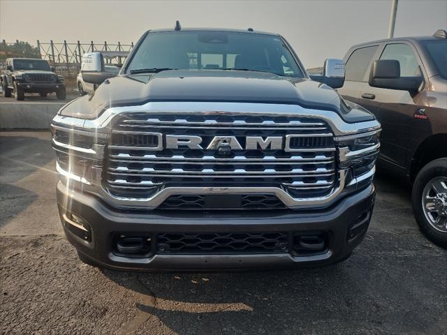 2026 RAM Ram 3500 RAM 3500 LIMITED CREW CAB 4X4 8 BOX