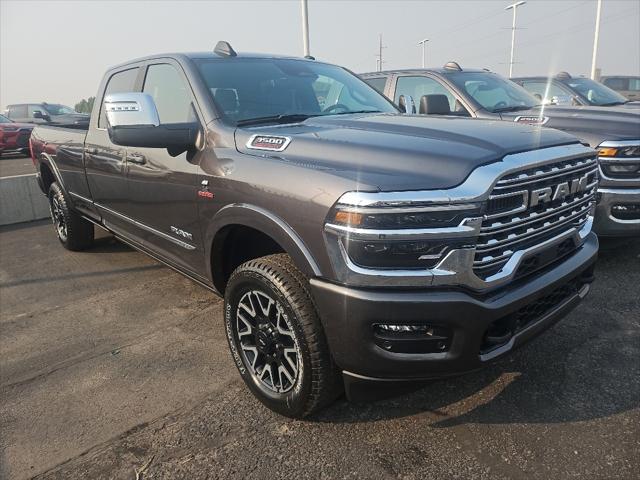 2026 RAM Ram 3500 RAM 3500 LIMITED CREW CAB 4X4 8 BOX