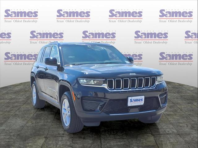 2025 Jeep Grand Cherokee GRAND CHEROKEE LAREDO X 4X4