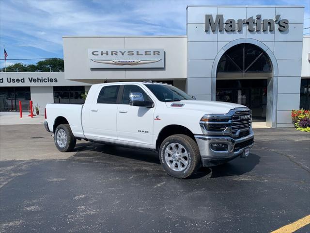 2026 RAM Ram 3500 RAM 3500 LARAMIE MEGA CAB 4X4 64 BOX