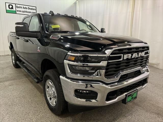 2026 RAM Ram 3500 RAM 3500 TRADESMAN CREW CAB 4X4 64 BOX