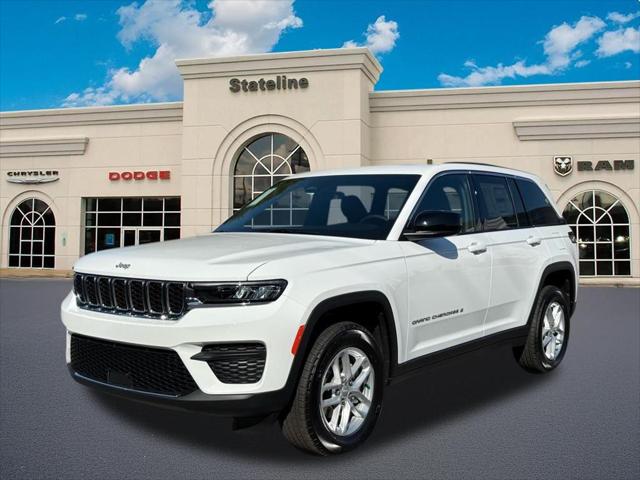 2025 Jeep Grand Cherokee GRAND CHEROKEE LAREDO X 4X4