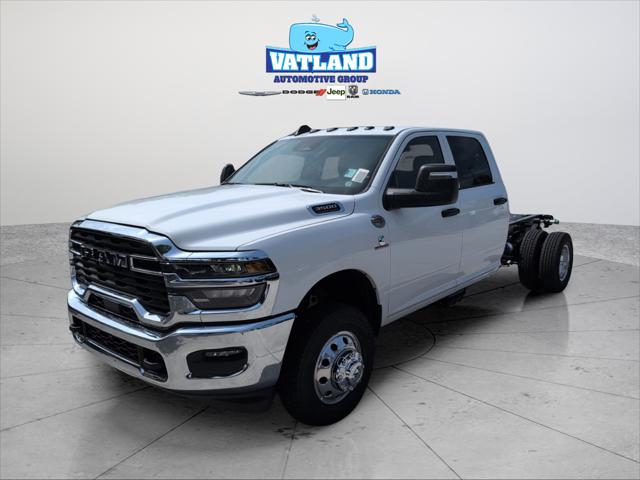 2026 RAM Ram 3500 Chassis Cab RAM 3500 TRADESMAN CREW CAB CHASSIS 4X4 60 CA 2026 RAM Ram 3500 Chassis Cab RAM 3500 TRADESMAN CREW CAB CHASSIS 4X4 60 CA