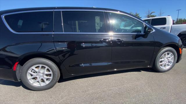 2026 Chrysler Voyager VOYAGER LX
