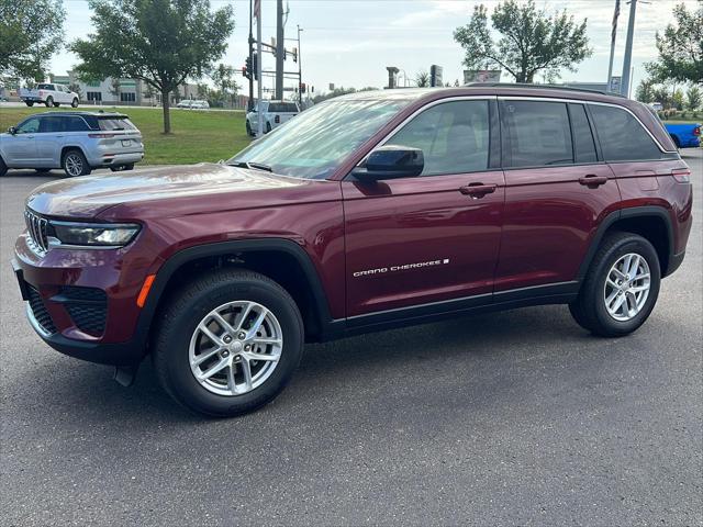 2025 Jeep Grand Cherokee GRAND CHEROKEE LAREDO X 4X4 2025 Jeep Grand Cherokee GRAND CHEROKEE LAREDO X 4X4