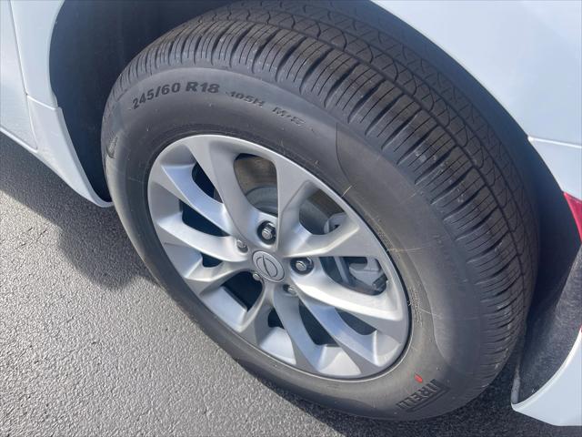 2026 Chrysler Pacifica Select AWD