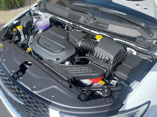 2026 Chrysler Pacifica Select AWD