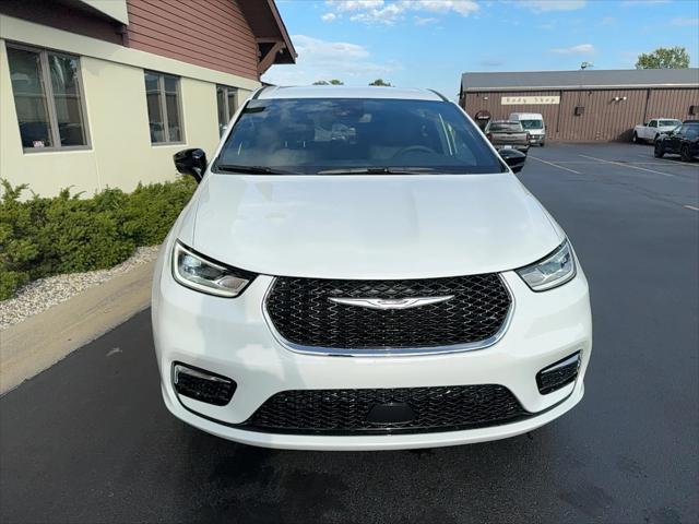 2026 Chrysler Pacifica PACIFICA SELECT AWD