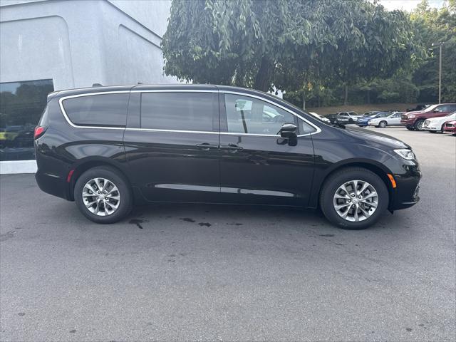 2026 Chrysler Pacifica PACIFICA SELECT AWD 2026 Chrysler Pacifica PACIFICA SELECT AWD