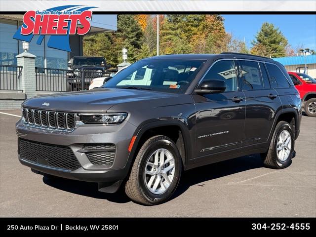 2025 Jeep Grand Cherokee GRAND CHEROKEE LAREDO X 4X4