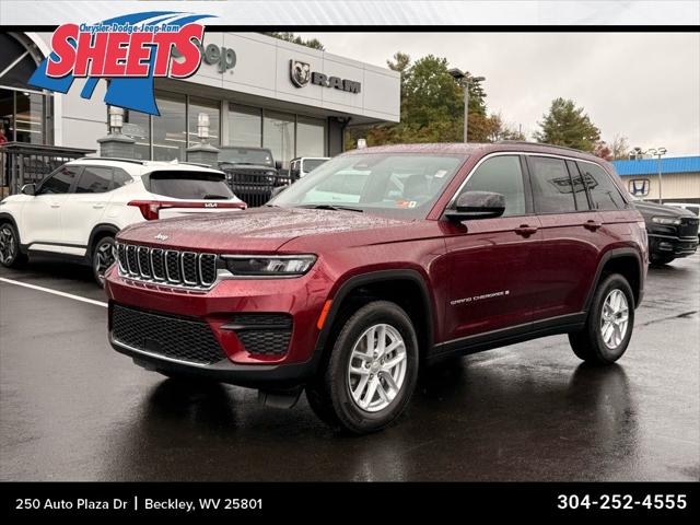 2025 Jeep Grand Cherokee GRAND CHEROKEE LAREDO X 4X4