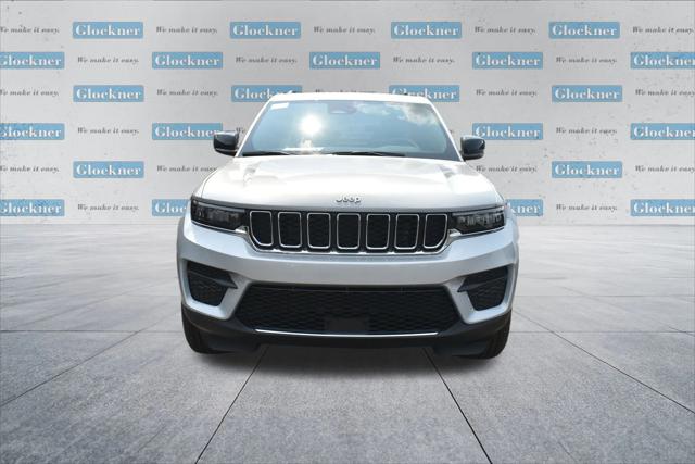 2025 Jeep Grand Cherokee GRAND CHEROKEE LAREDO X 4X4