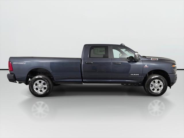 2026 RAM 3500 RAM 3500 BIG HORN CREW CAB 4X4 8 BOX