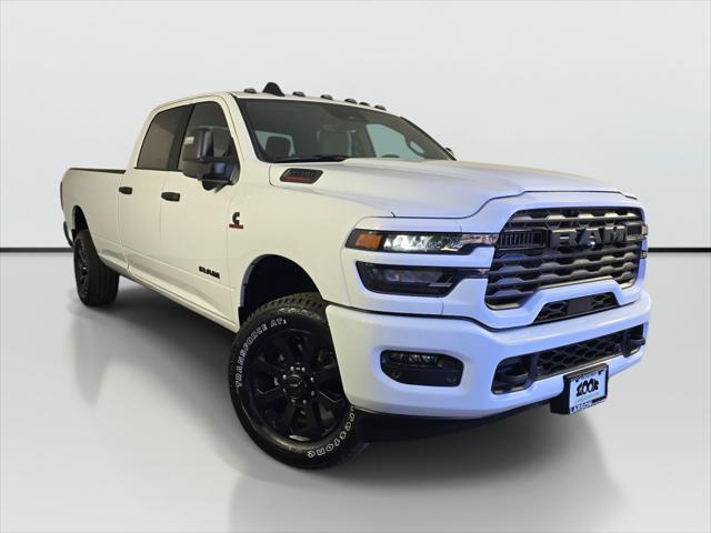 2026 RAM 3500 RAM 3500 BIG HORN CREW CAB 4X4 8 BOX