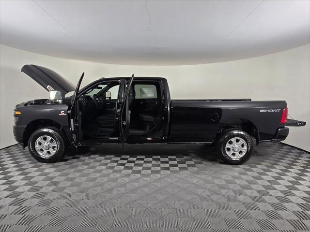 2026 Ram 3500 Big Horn Crew Cab 4x4 8' Box